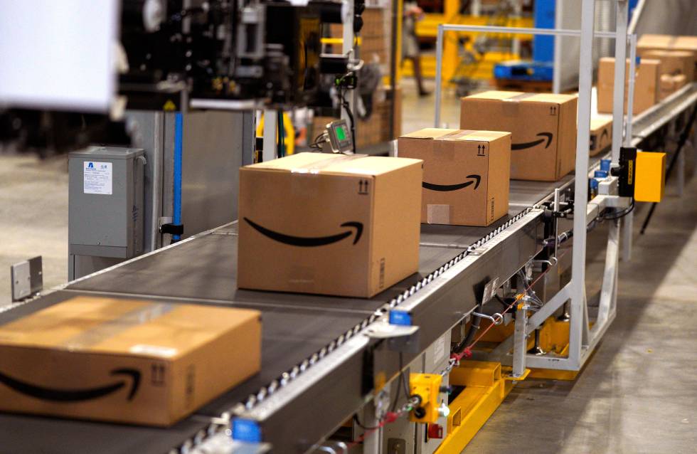 Amazon anuncia inversión  de 100 millones de dólares para almacenes en México.